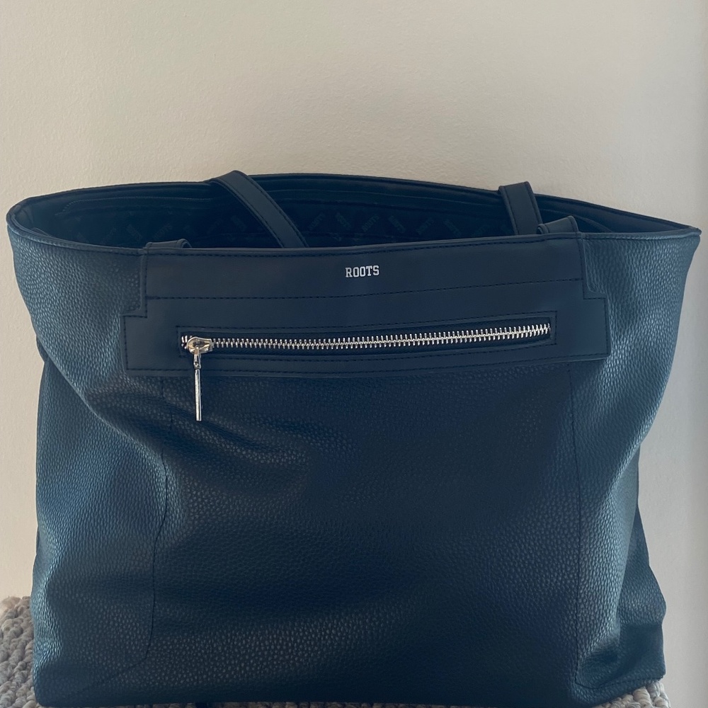 Roots purse / computer bag